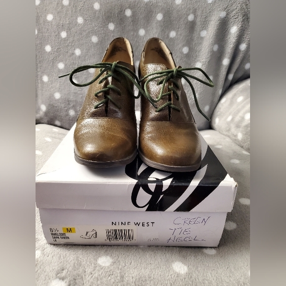 Nine West, size 8.5 heeled boots - Picture 14 of 14